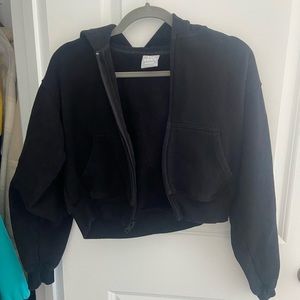 Aritzia TNA Cropped Cozy Boyfriend Hoodie